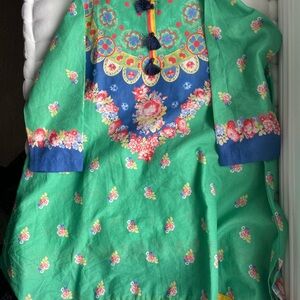 [Khaadi] NWOT Floral Green and Blue Girls’ Shalwar Kameez - Age 4-5
